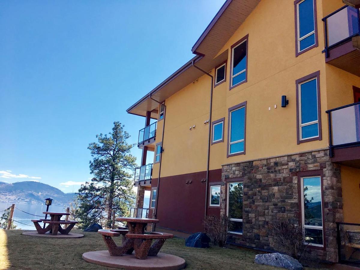 קלונה Cozystay Signature Lake Okanagan Resort מראה חיצוני תמונה
