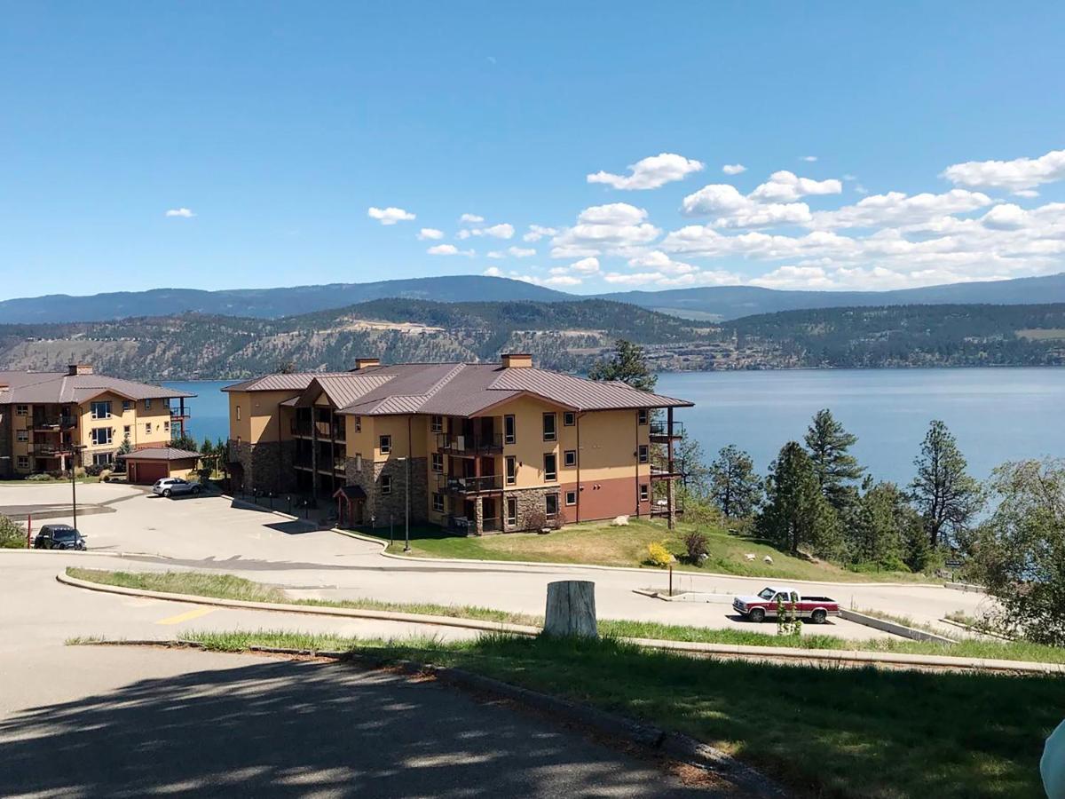 קלונה Cozystay Signature Lake Okanagan Resort מראה חיצוני תמונה