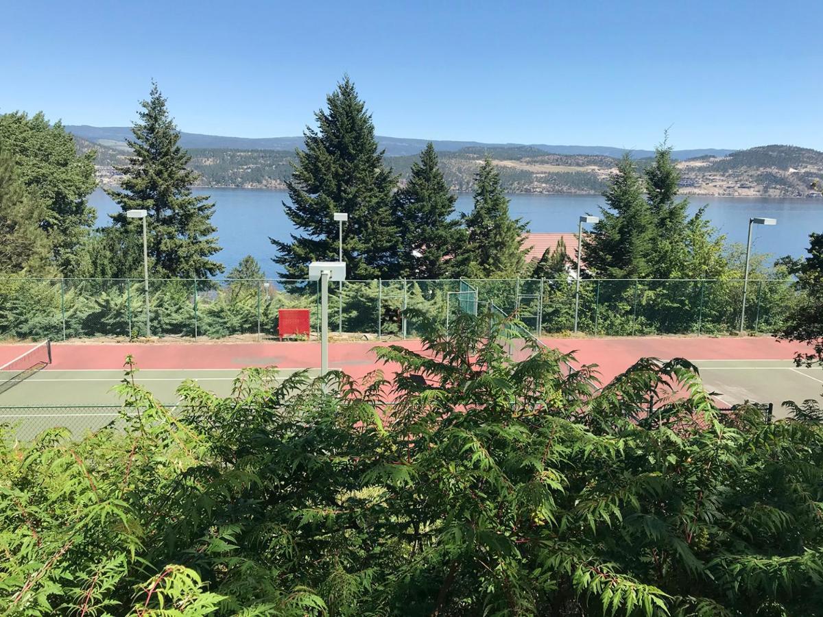 קלונה Cozystay Signature Lake Okanagan Resort מראה חיצוני תמונה