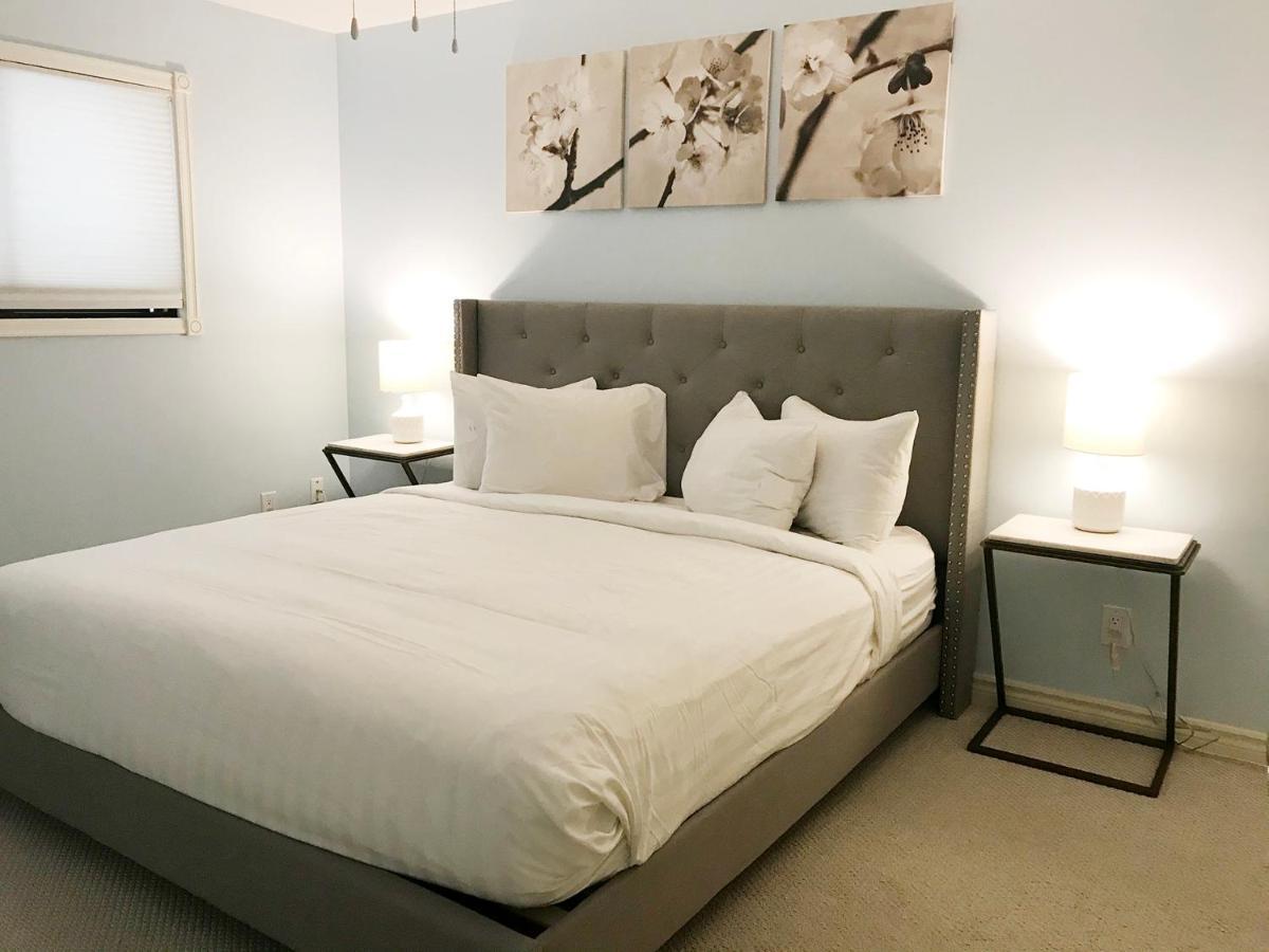 קלונה Cozystay Signature Lake Okanagan Resort מראה חיצוני תמונה