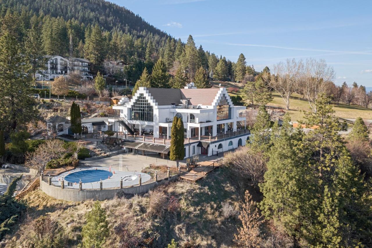 קלונה Cozystay Signature Lake Okanagan Resort מראה חיצוני תמונה